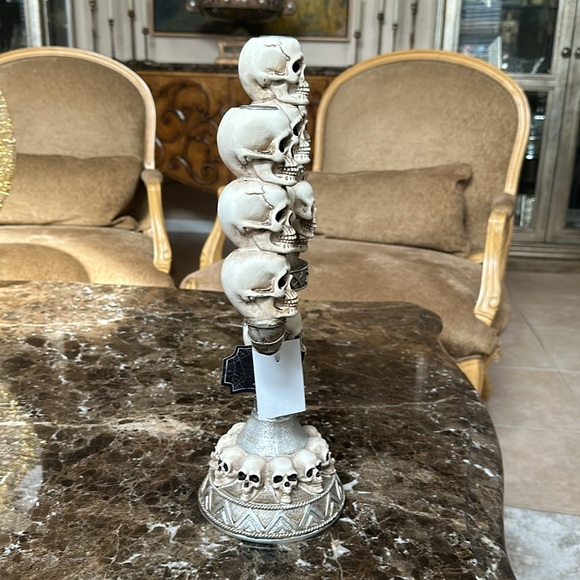 Bella Lux Halloween Skull Chandelier Opera. - Picture 4 of 5